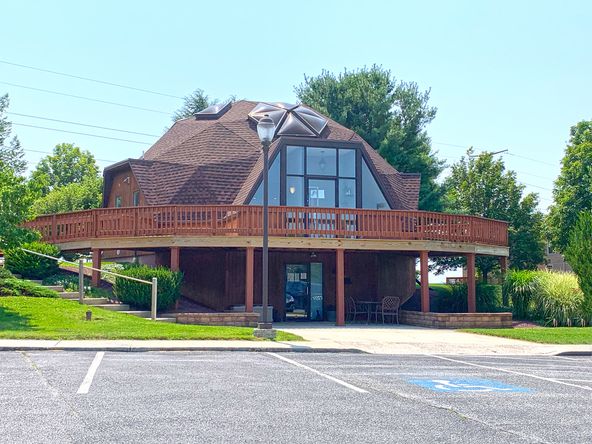 2120 Fisher Rd, Mechanicsburg, PA 17055